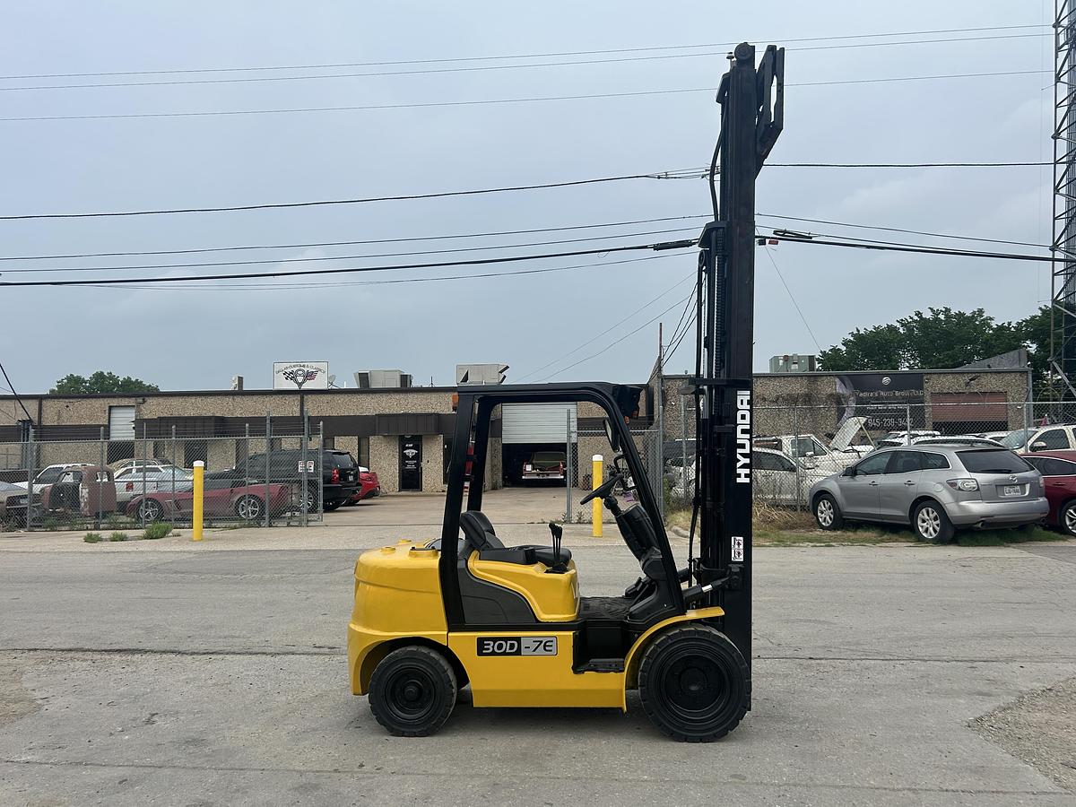 Used 2012 Hyundai 30D-7E