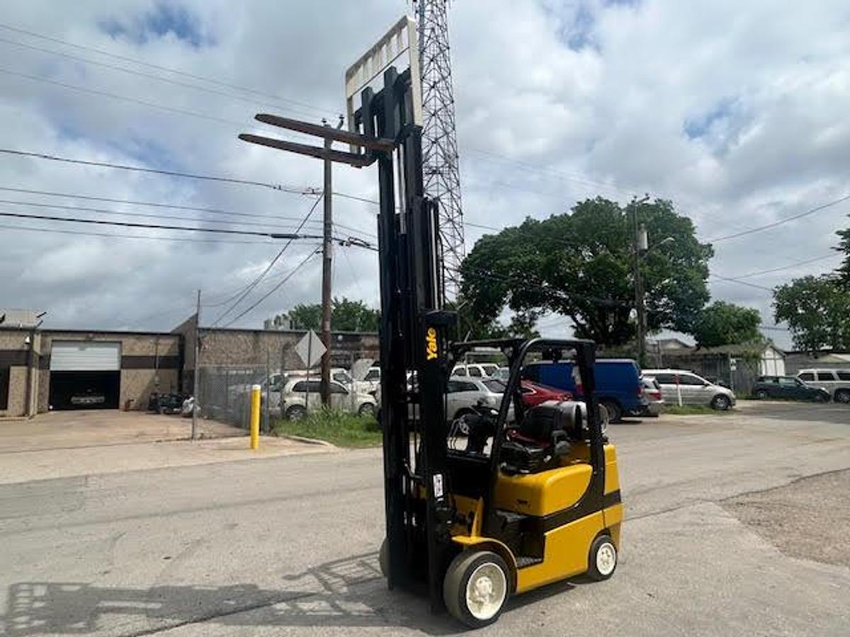 Used 2020 Yale GLC060VXNEAE090 6000LBS