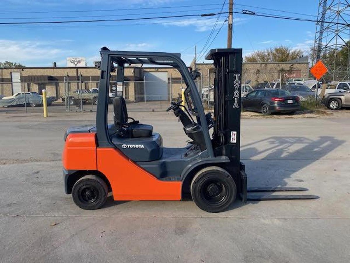 Used 2019 Toyota 8FDU25