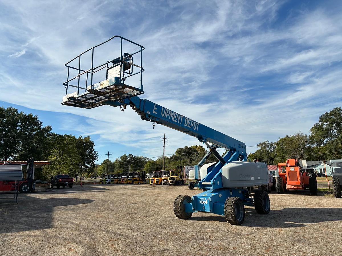 Used 2011 GENIE S-60X