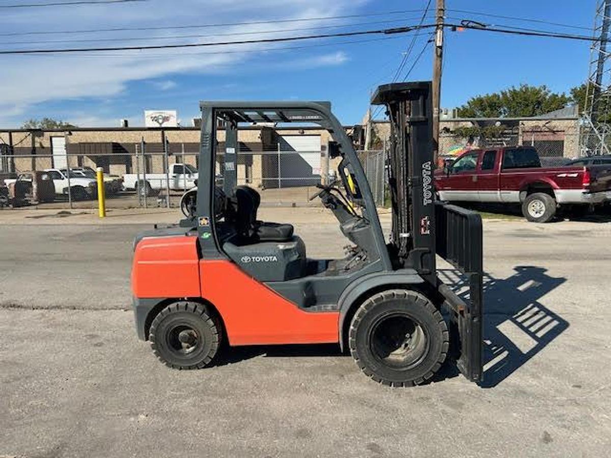 Used 2011 Toyota 8FGU30