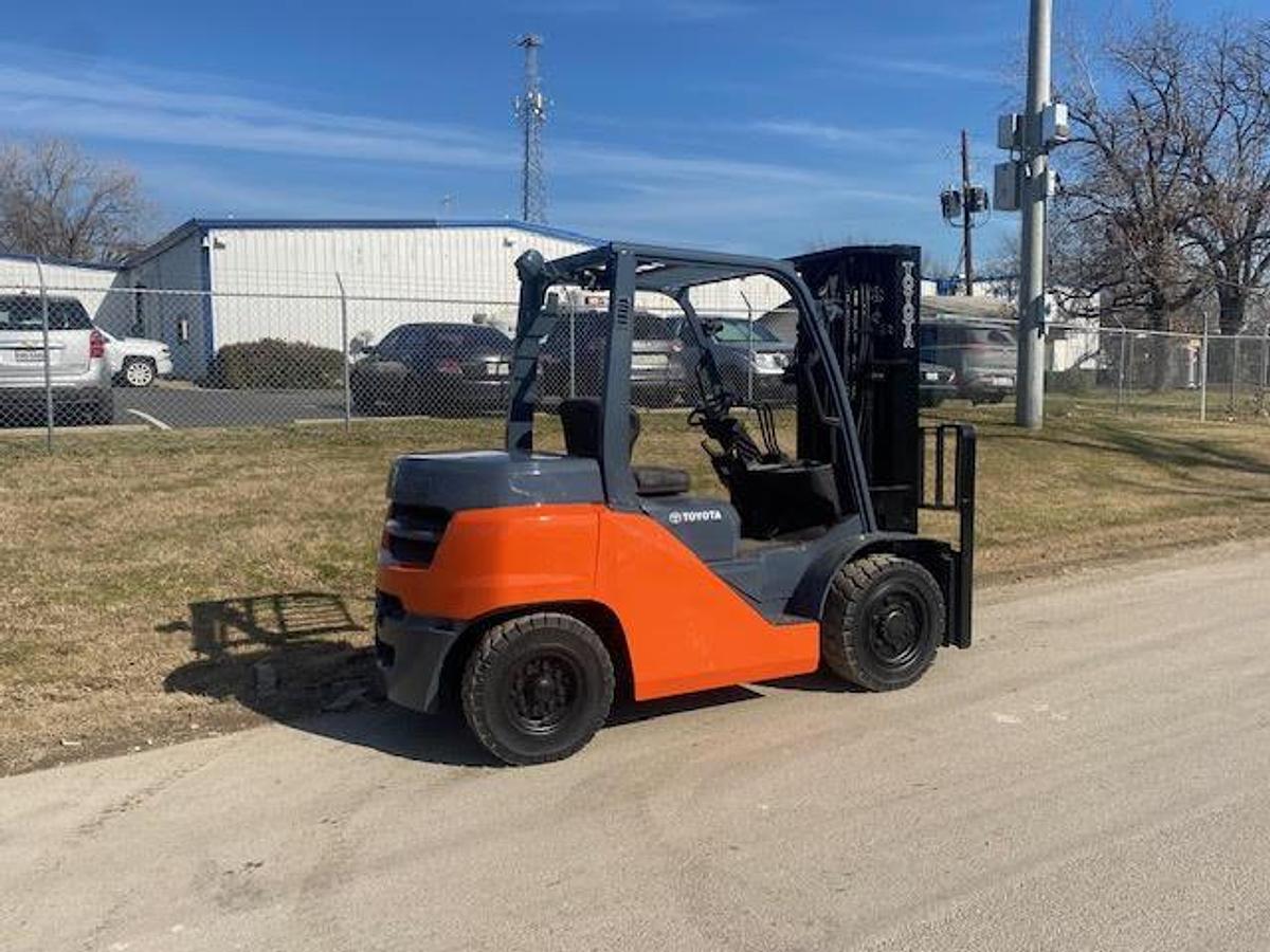 Used 2018 Toyota 8FD35U