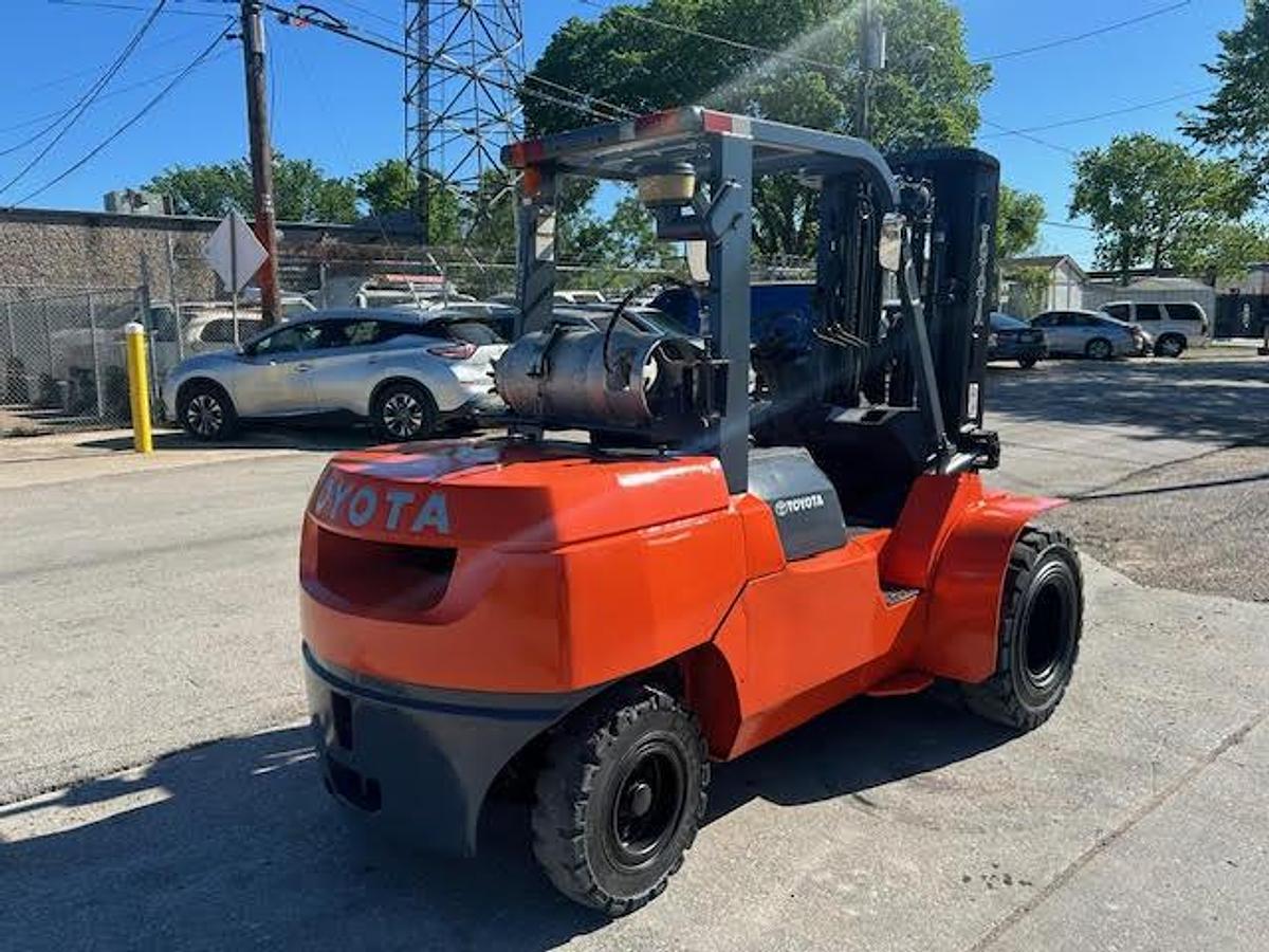 Used 2012 Toyota 7FGU45 10,000LBS