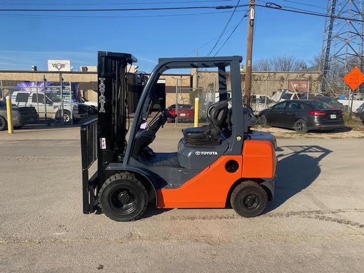 Used 2016 Toyota 8FGU25