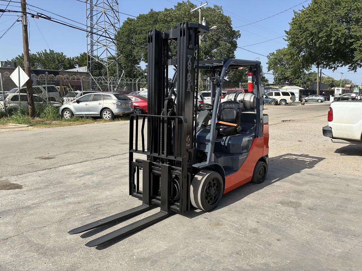 Used 2021 TOYOTA 8FGCU30