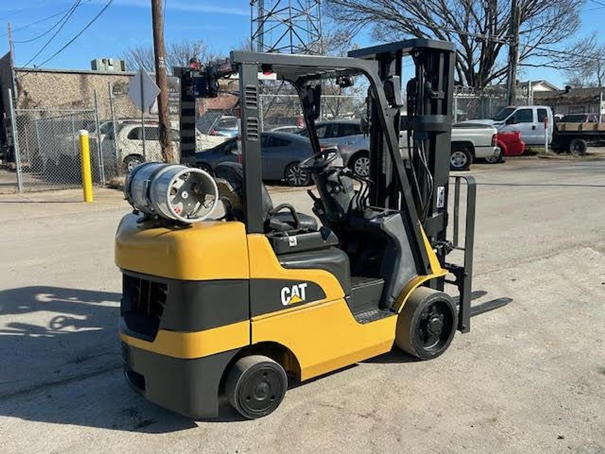 Used 2017 CAT 2C6000