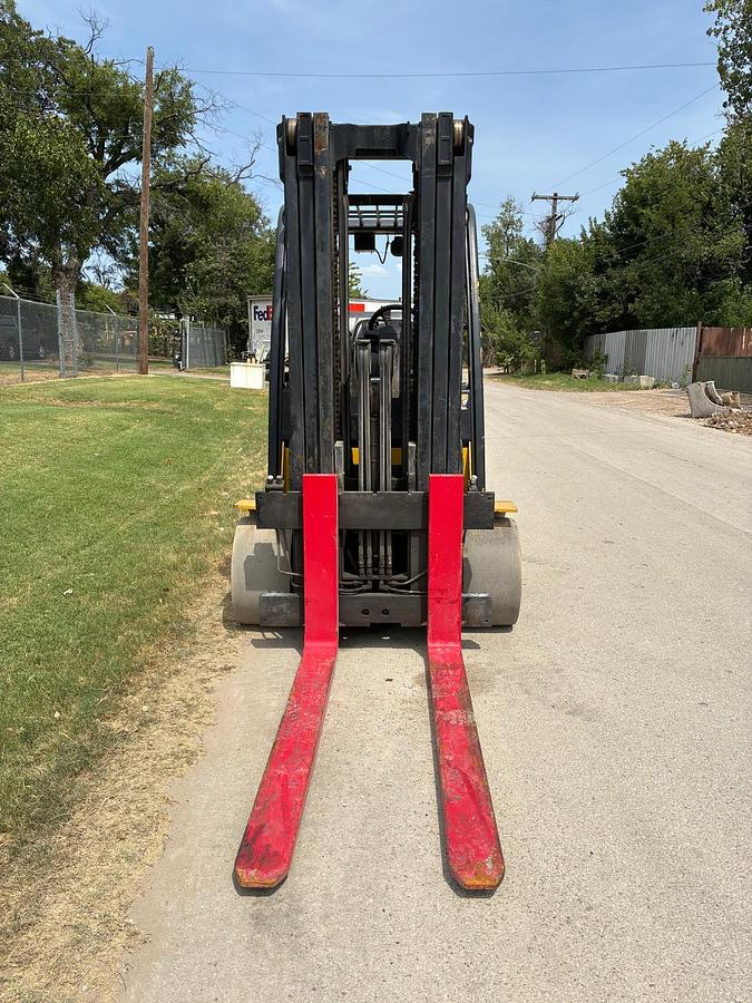 Used 2014 YALE GLC120VXNGAE092