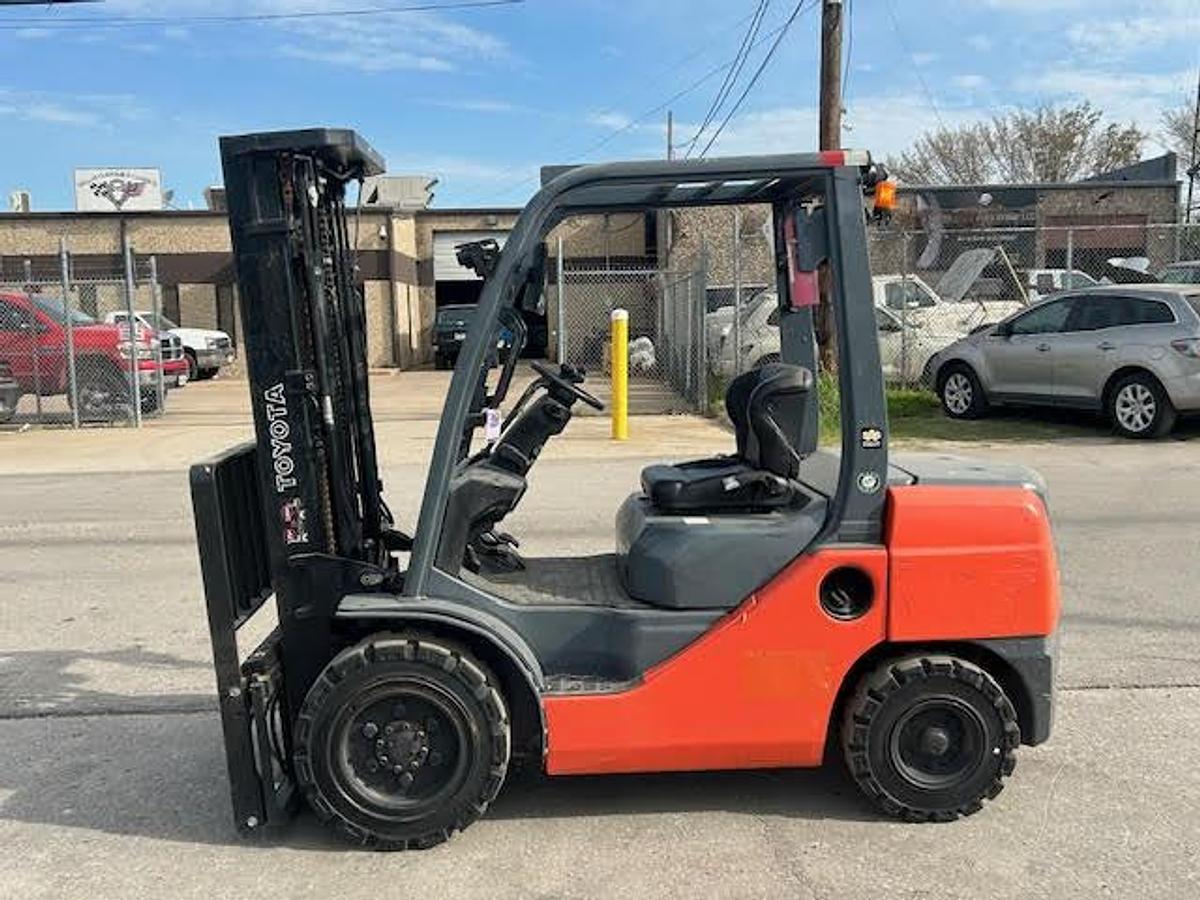 Used 2017 Toyota 8FDU30