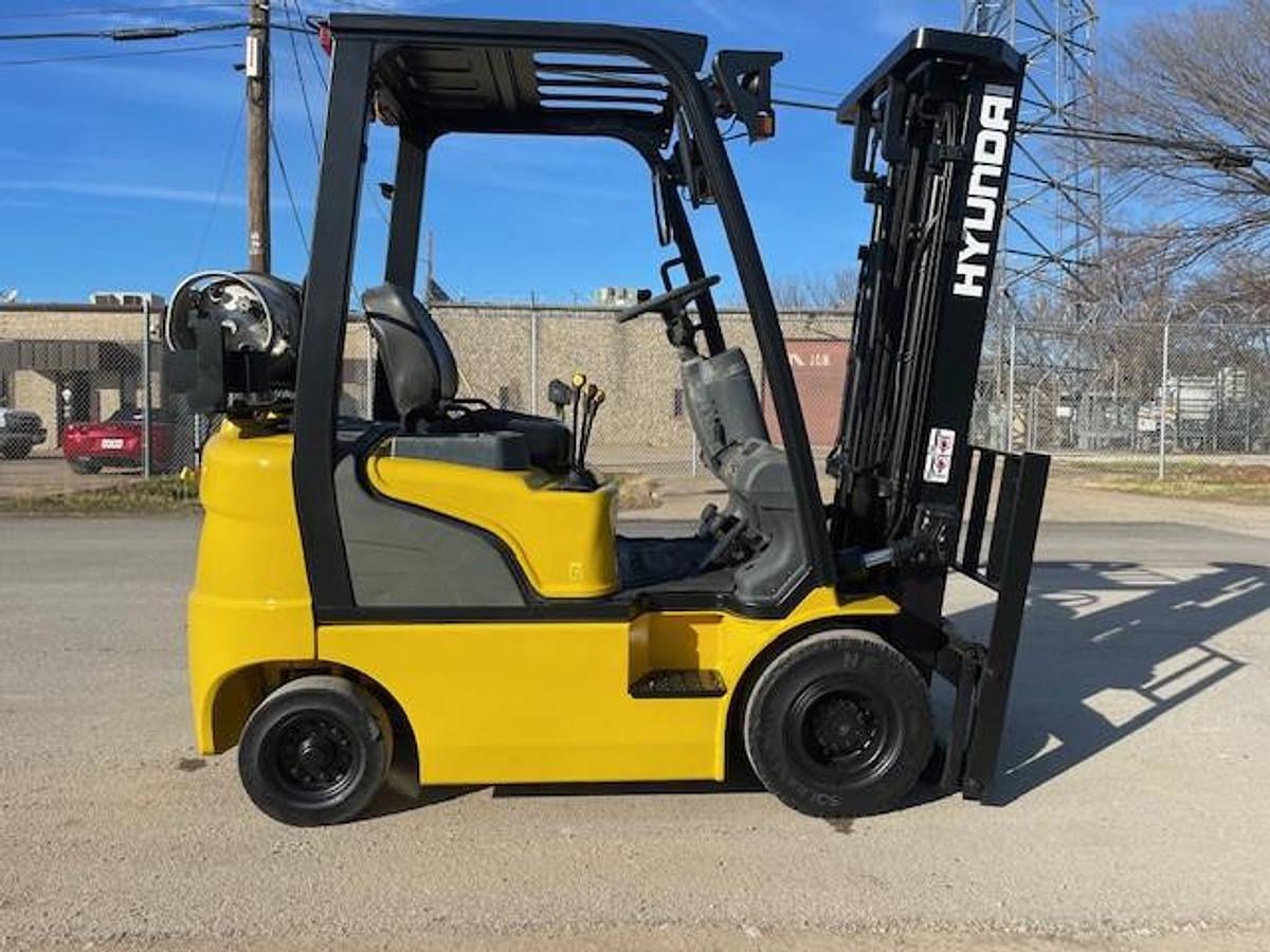 Used 2017 Hyundai 15L-7M