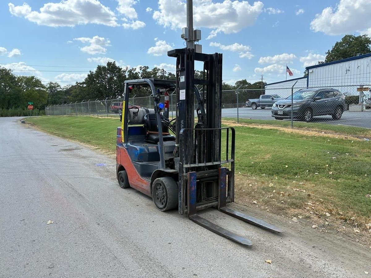 Used 2021 TOYOTA 8FGCU30