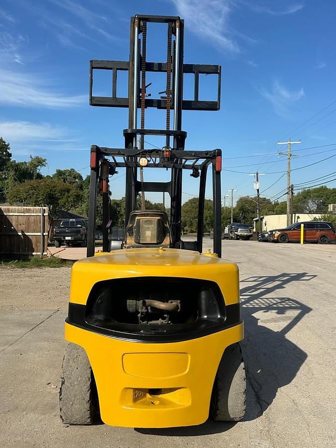 Used 2022 Yale GDP120VXNKBV111