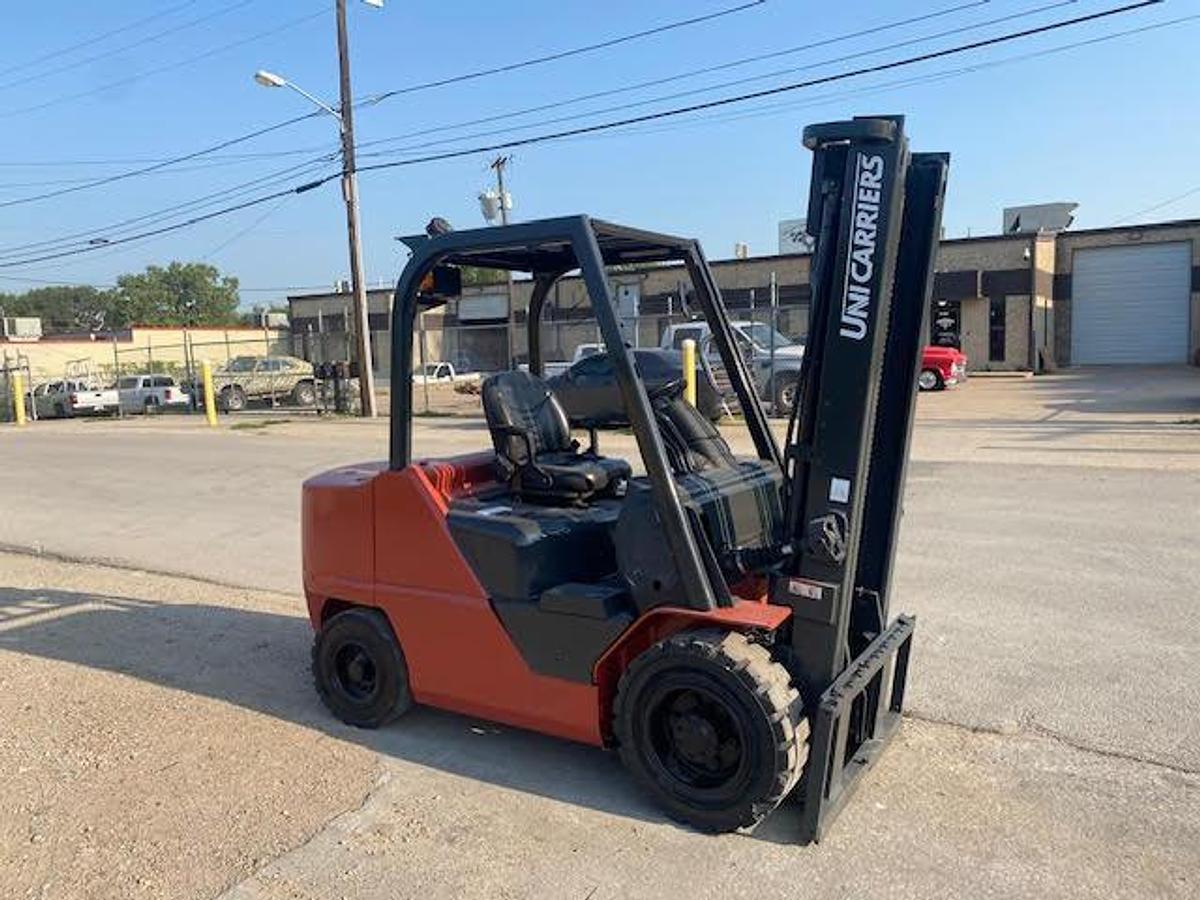 Used 2017 UniCarriers PF60YD