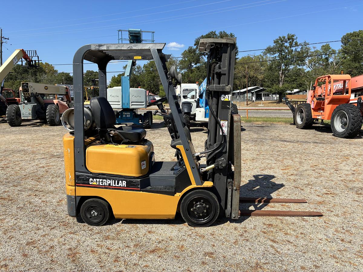Used 1999 CAT GC15K
