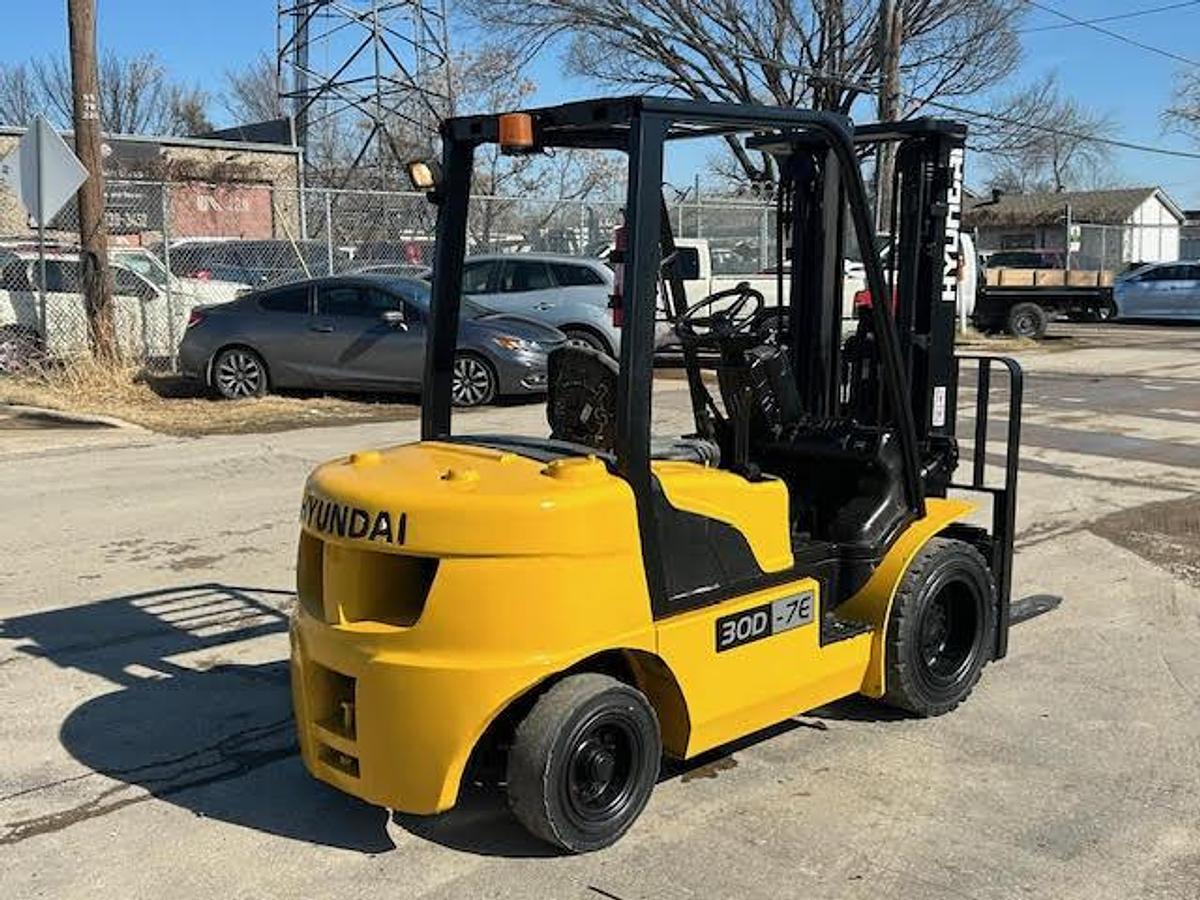 Used 2012 Hyundai 30D-7E