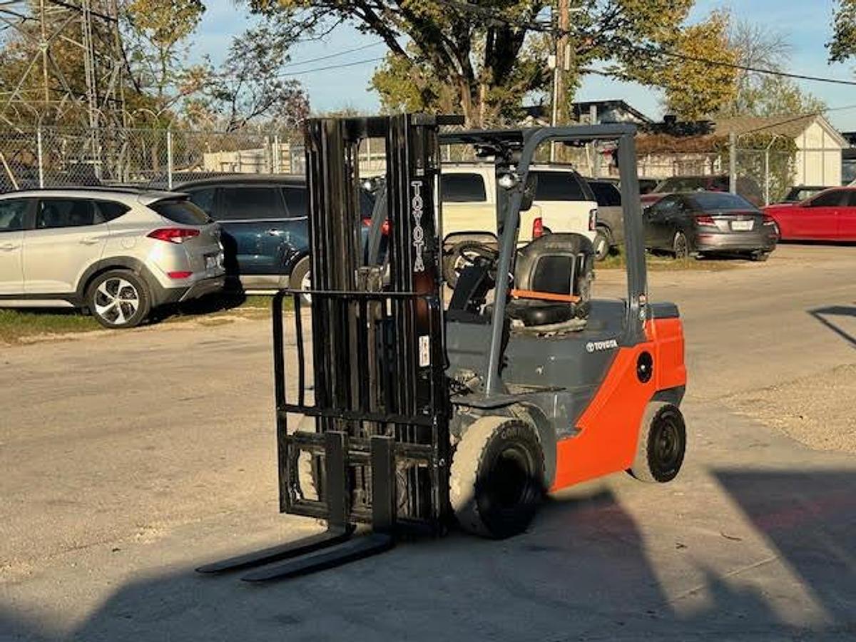 Used 2023 Toyota 8FDU25 5000LBS