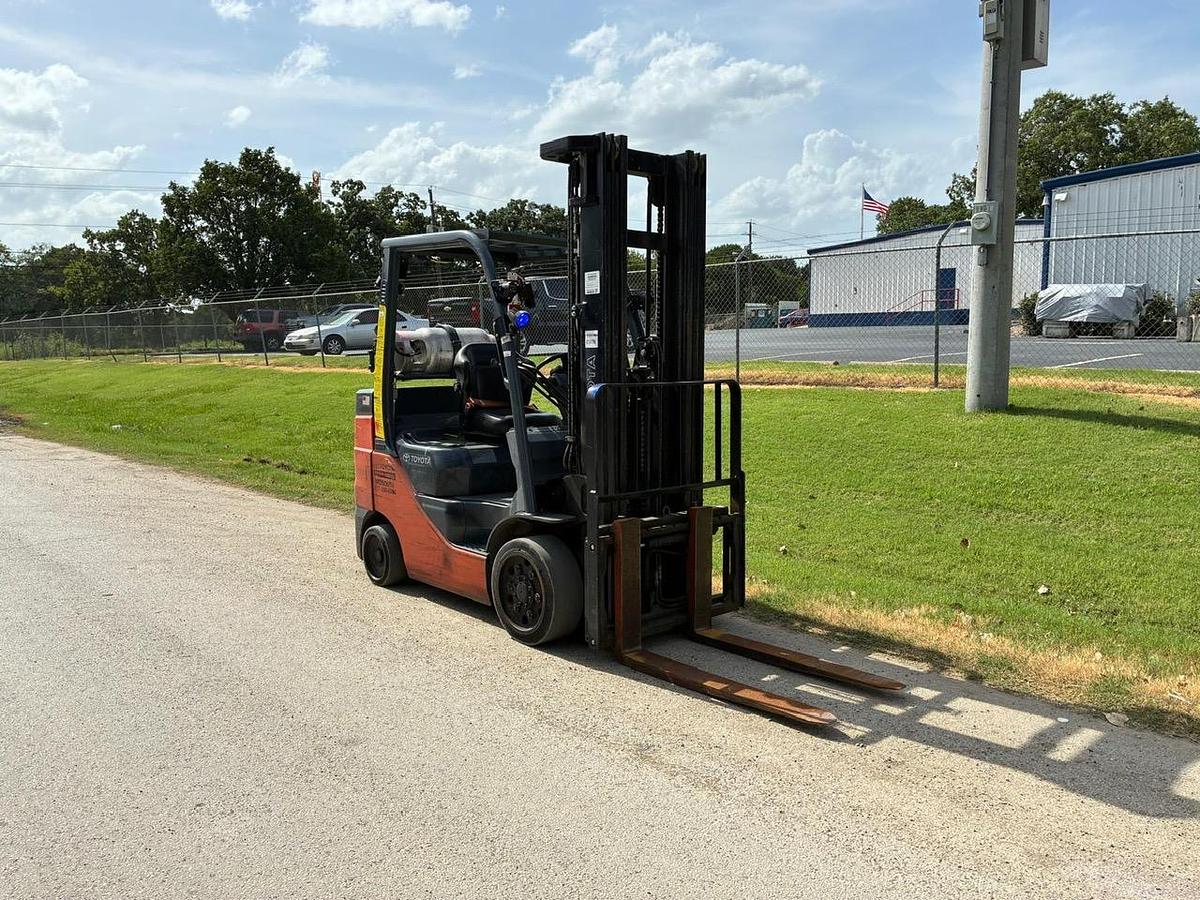 Used 2021 TOYOTA 8FGCU30 