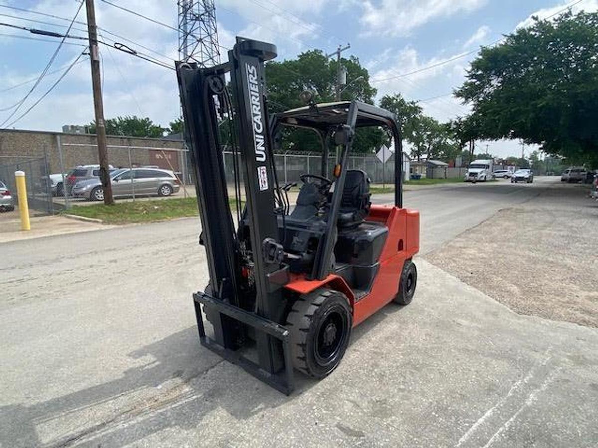 Used 2017 UniCarriers FHD30T5V