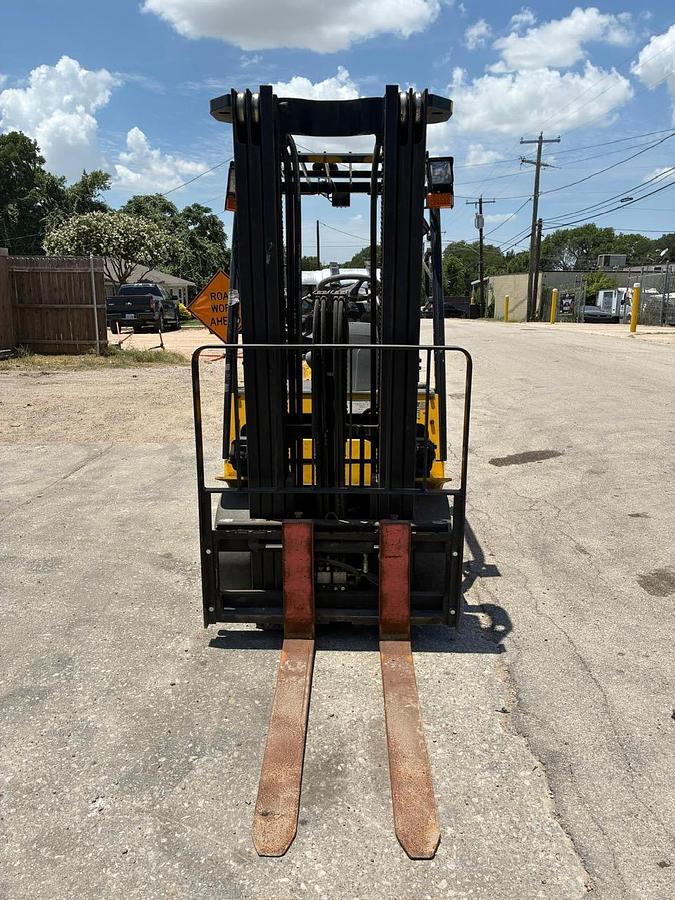 Used 2016 HYUNDAI 25LC-7S