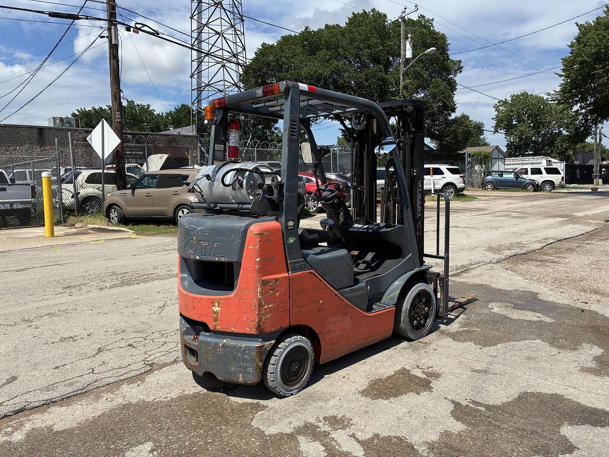 Used 2014 TOYOTA 8FGCU25