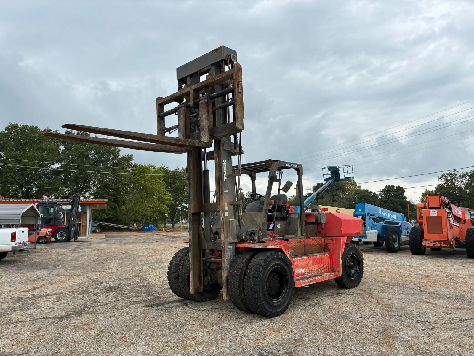 Used 2002 Tusk 3500PD-8