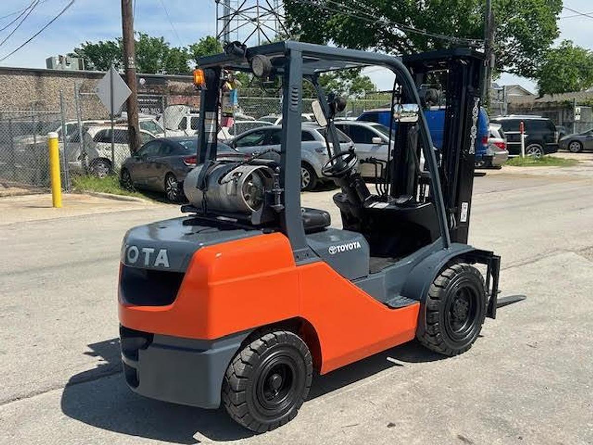 Used 2013 Toyota 8FGU30