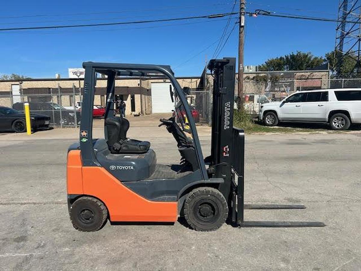 Used 2019 Toyota 8FDU15