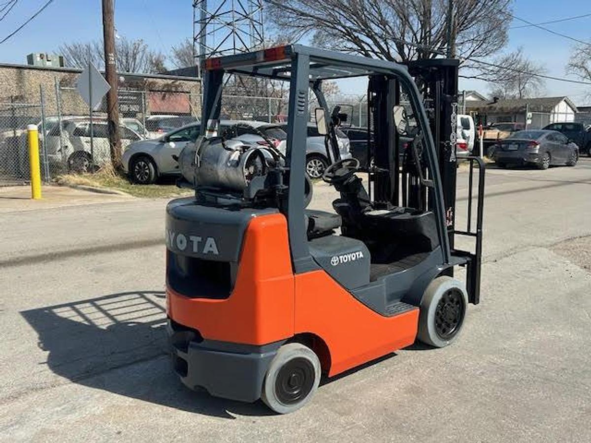 Used 2016 Toyota 8FGCU25