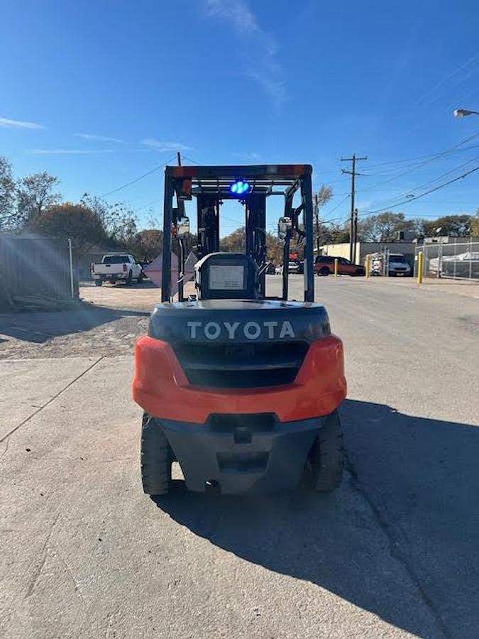 Used 2016 Toyota 8FG35U