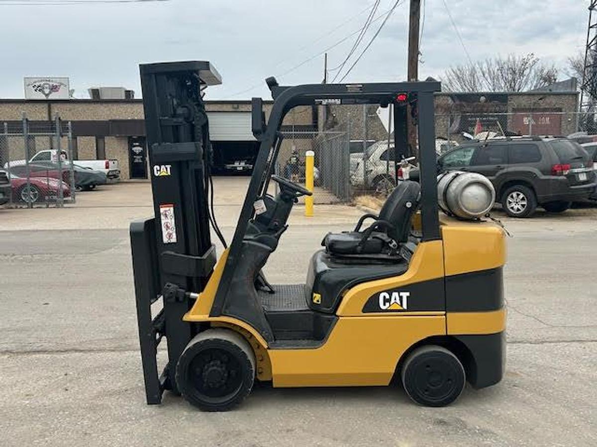 Used 2017 CAT 2C6000