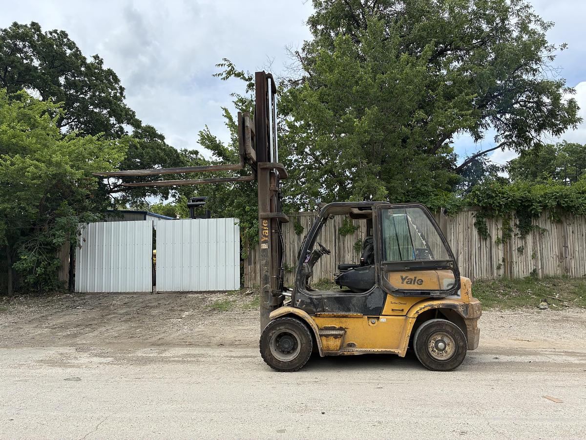 Used 2013 Yale GDP155VXNJJY126