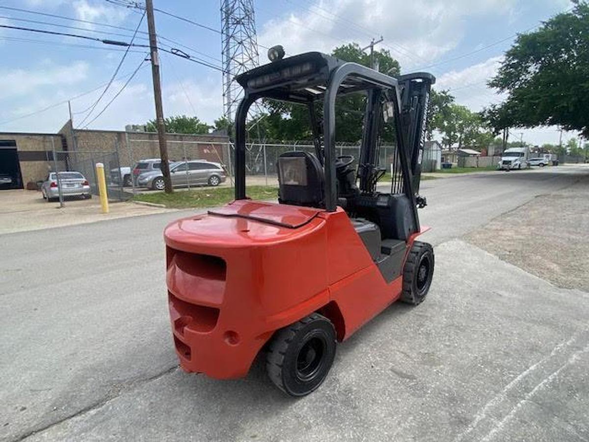 Used 2017 UniCarriers FHD30T5V