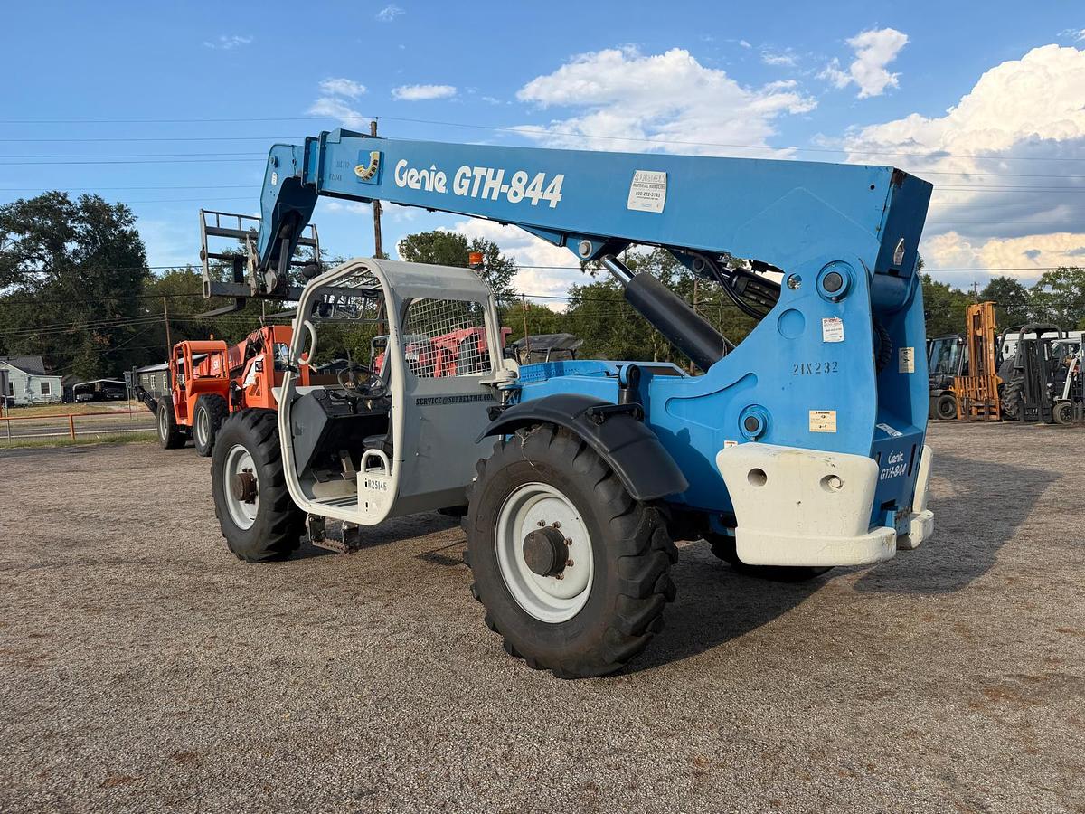 Used 2013 GENIE GTH-844 8000LBS