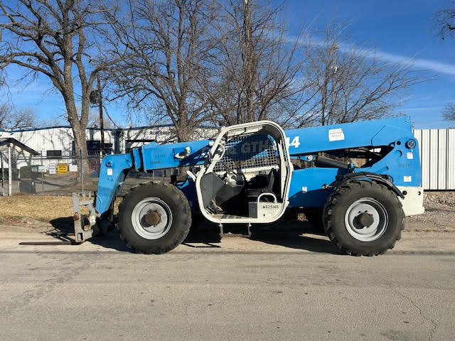 Used 2013 GENIE GTH-844