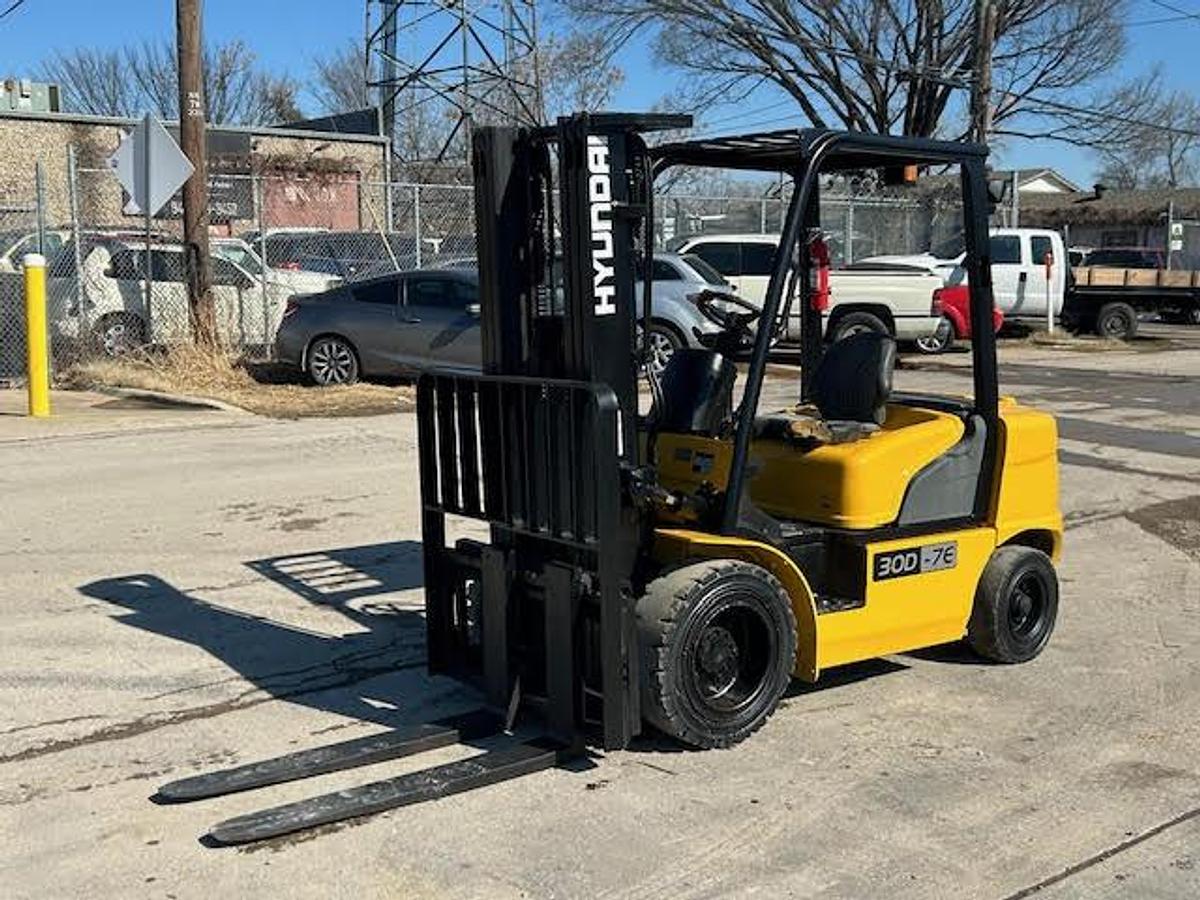 Used 2012 Hyundai 30D-7E