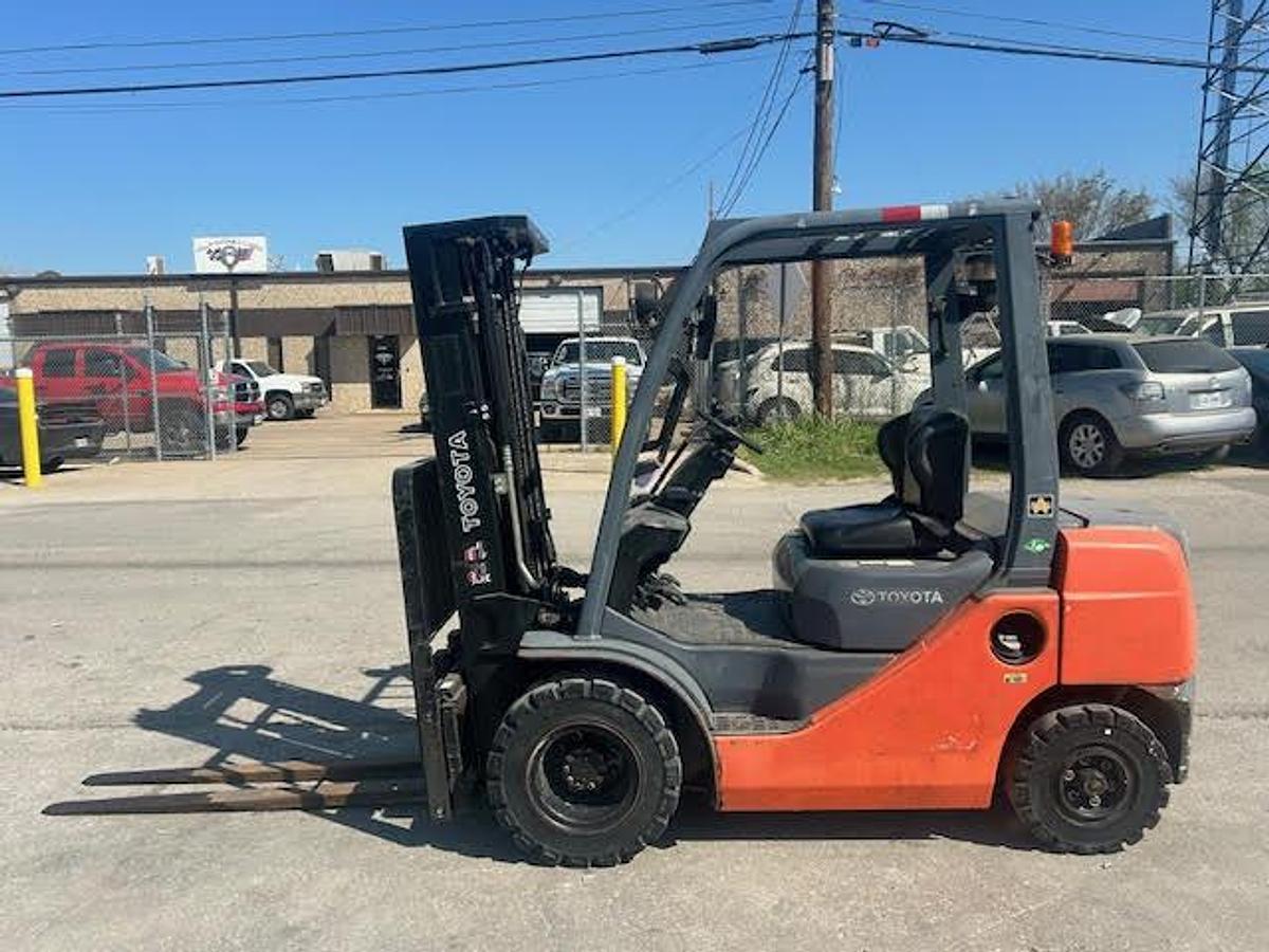 Used 2014 Toyota 8FDU25
