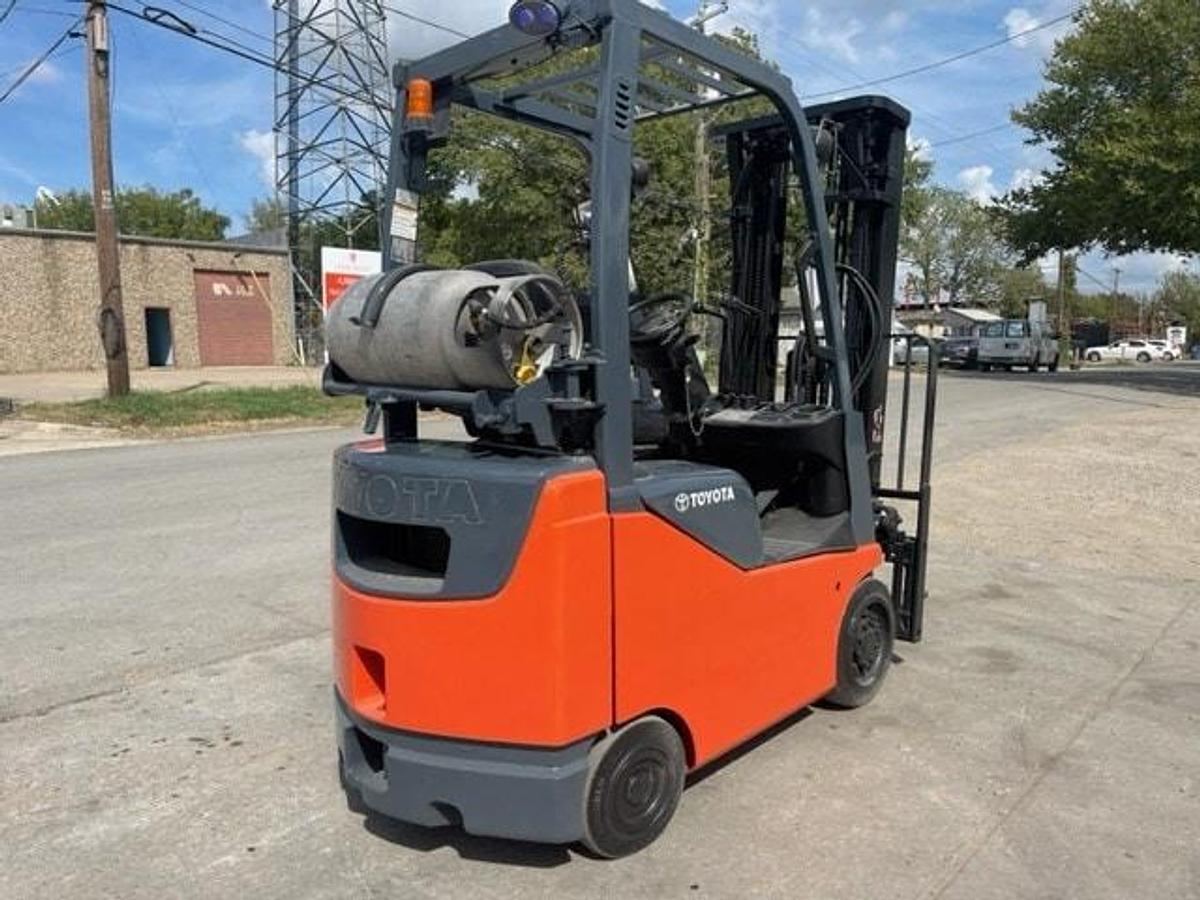 Used 2011 Toyota 8FGCU15