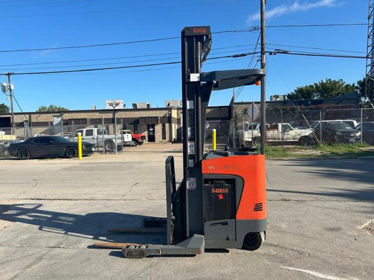 Used 2014 Toyota 8BRU18