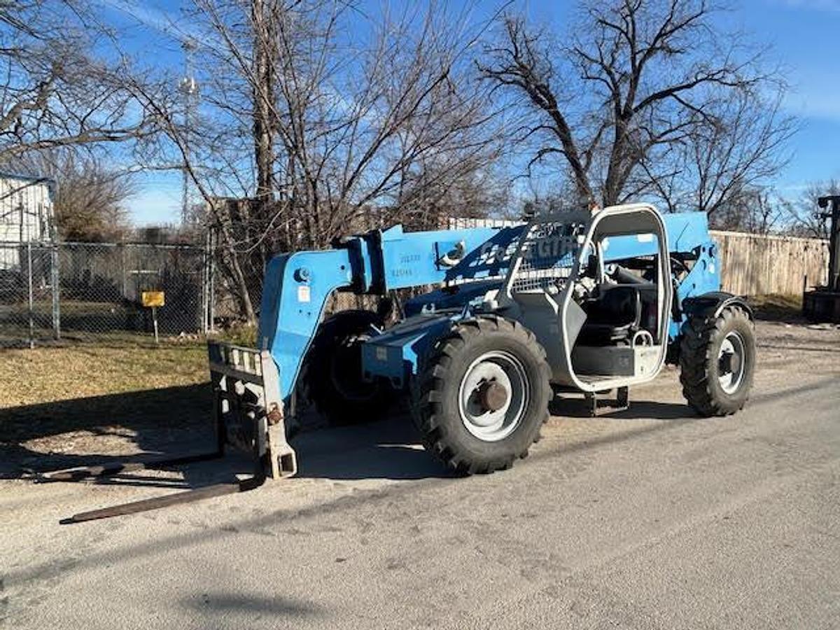 Used 2013 GENIE GTH-844