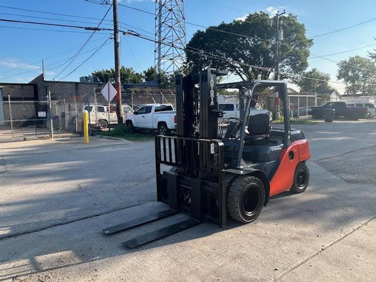 Used 2014 Toyota 8FD40U
