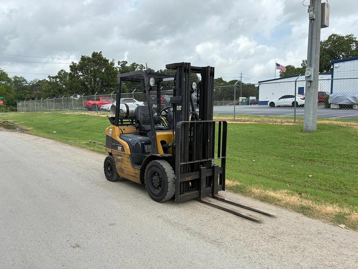 Used 2005 CAT P5000