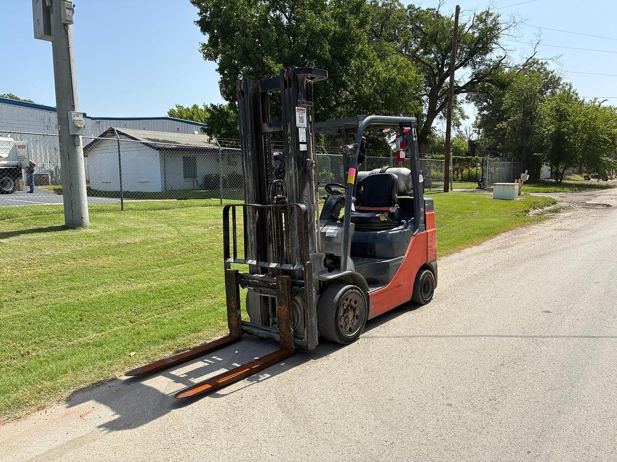 Used 2021 TOYOTA 8FGCU30