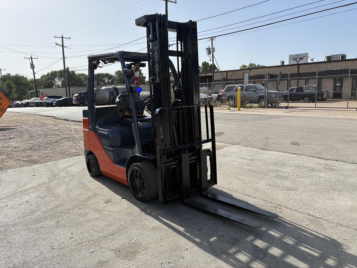 Used 2021 TOYOTA 8FGCU30