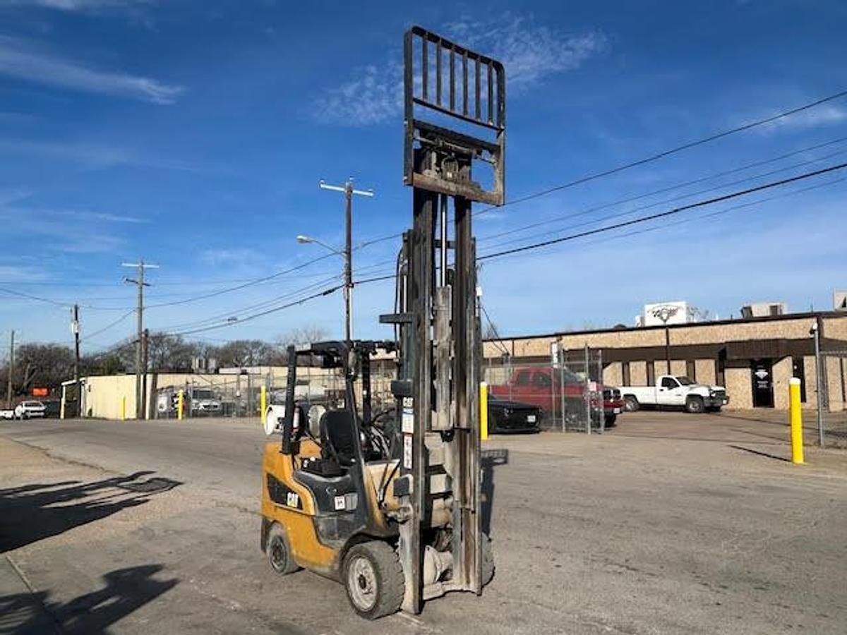 Used 2017 CAT 2C6000