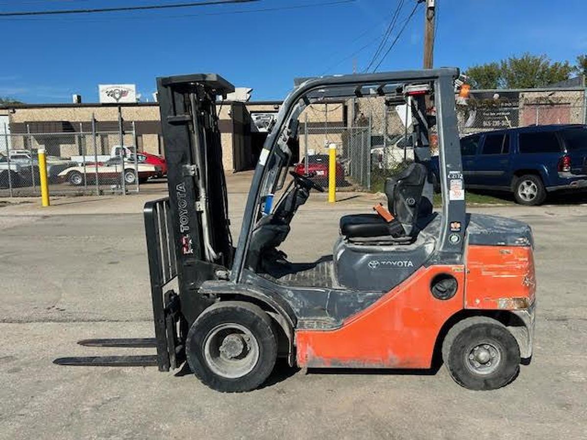 Used 2023 Toyota 8FDU25