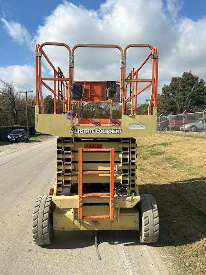 Used 2016 JLG M4069