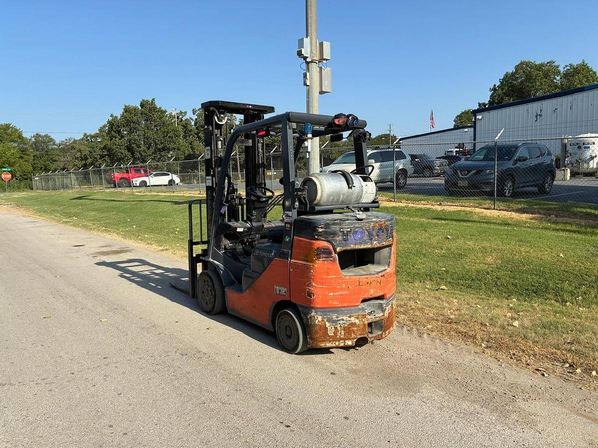 Used 2021 TOYOTA 8FGCU30