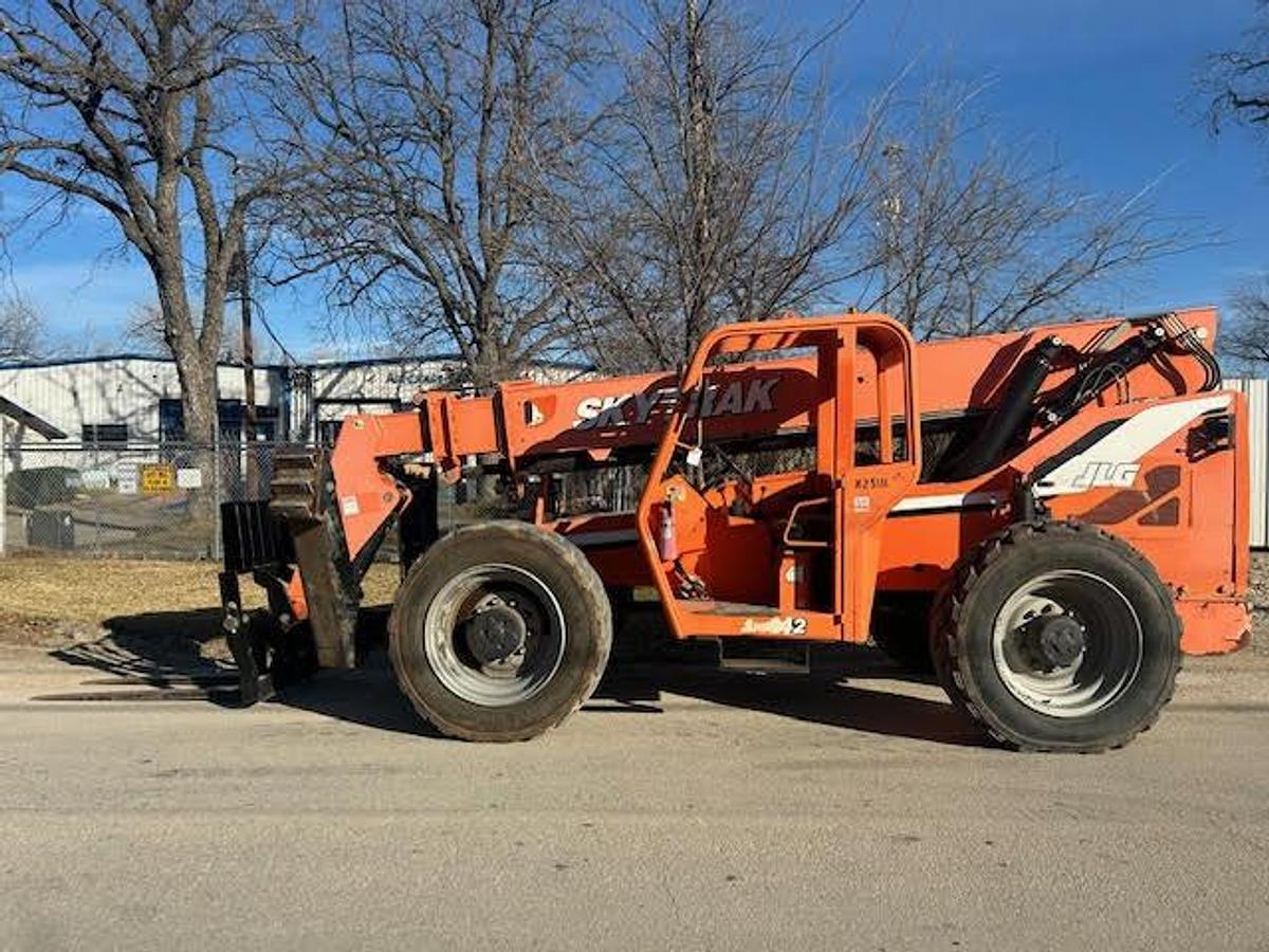 Used JLG 10042