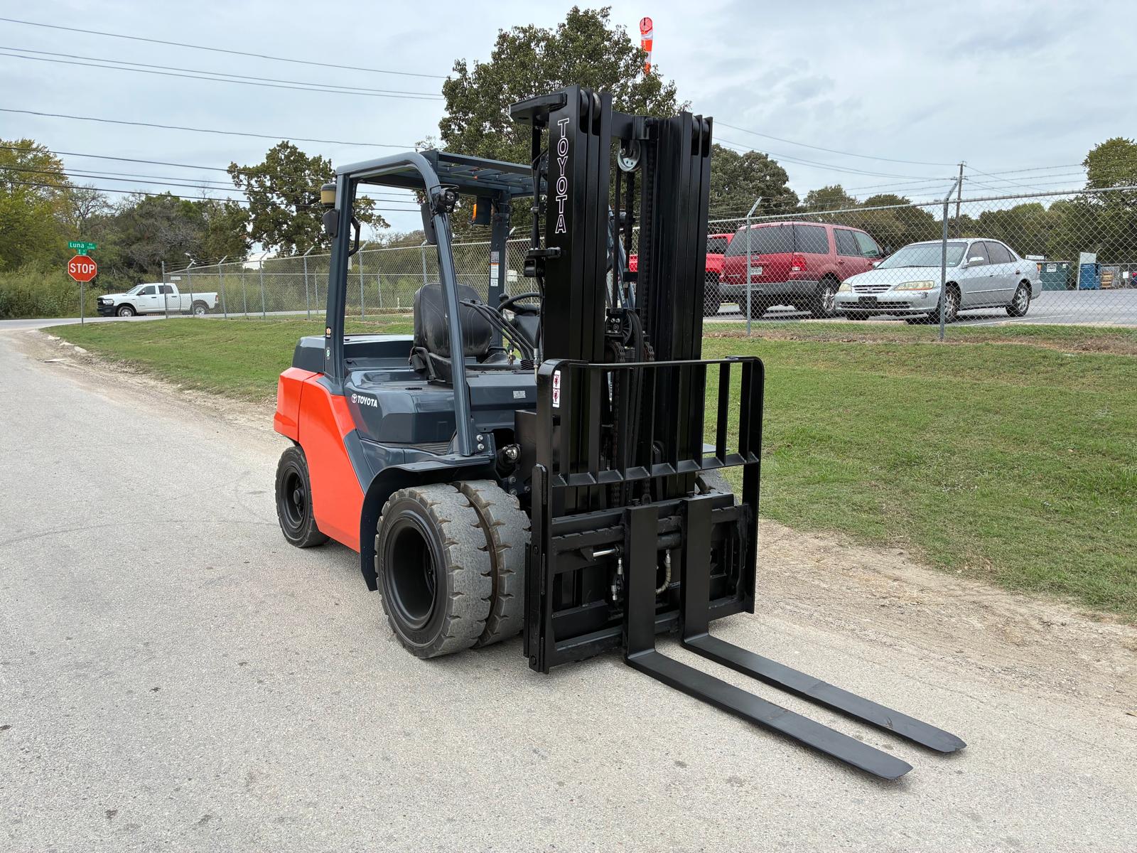 Used 2022 Toyota 8FD35U