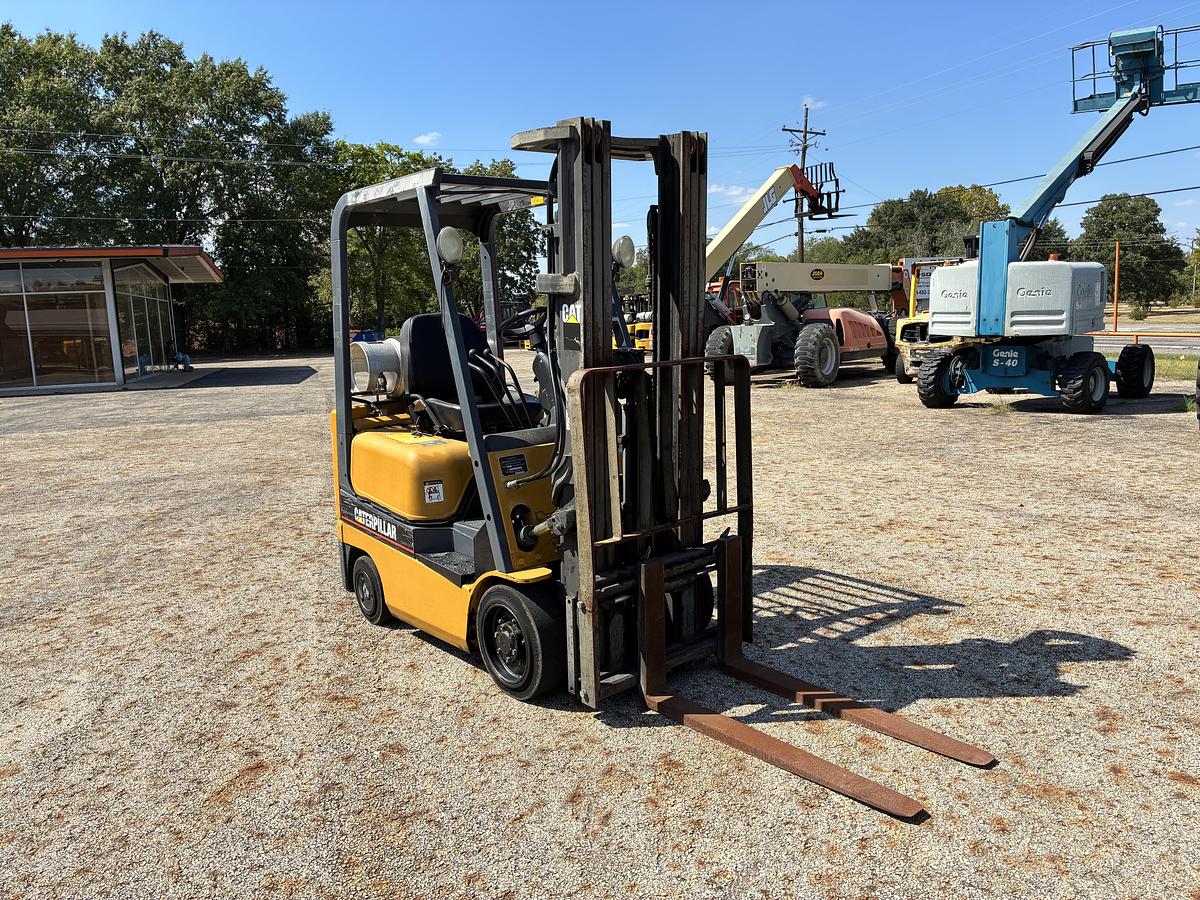 Used 1999 CAT GC15K