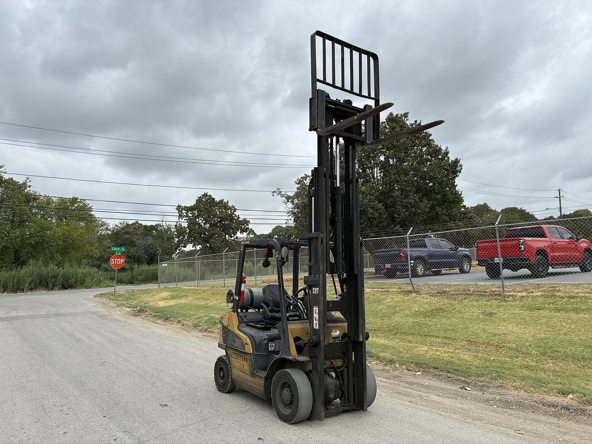 Used 2019 CAT GP25N